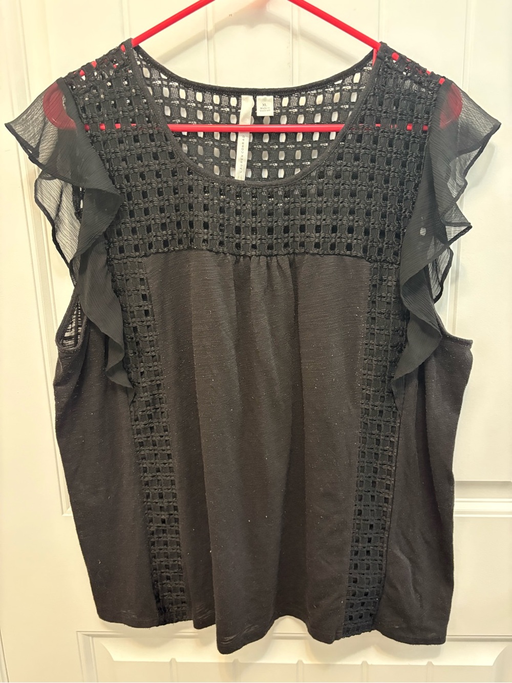 Lauren Conrad Black basketweave Yoke with Ruffle Sleeve Top. Size XL.